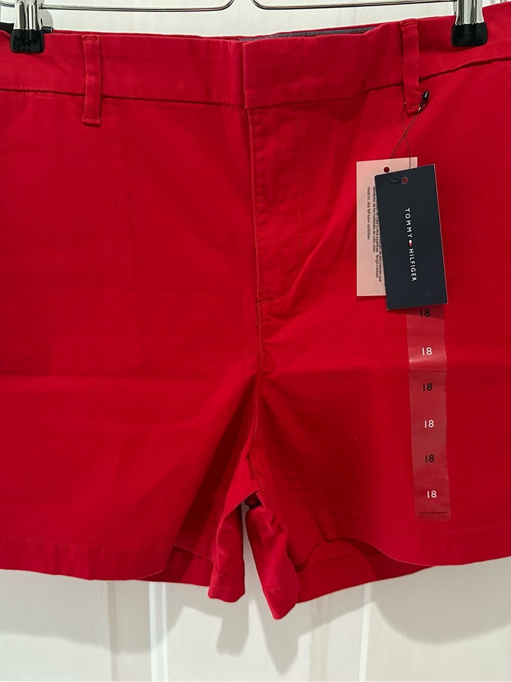 Tommy Hilfiger Red Women’s Flat Front Shorts 18 Misses